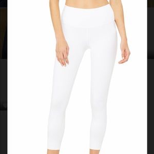 Alo Yoga High-Waist Airbrush Capri Leggings White